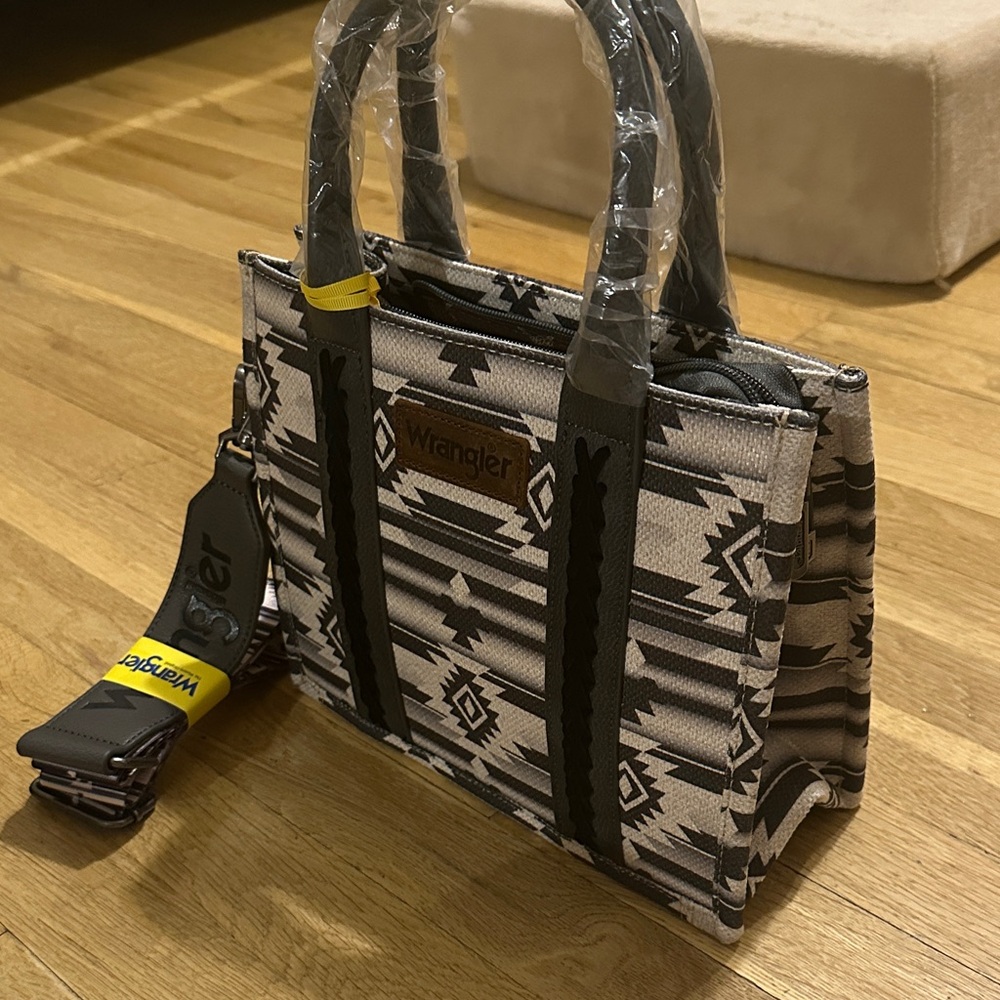 Wrangler Black and Gray Purse - Picture 7 of 9
